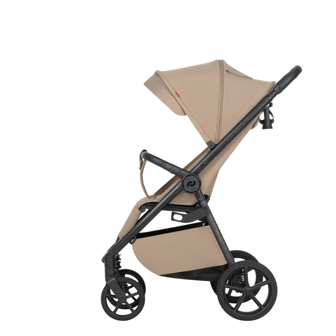 Passeggino Bravo Carbon 2025 per piegare il passeggino abbastanza: